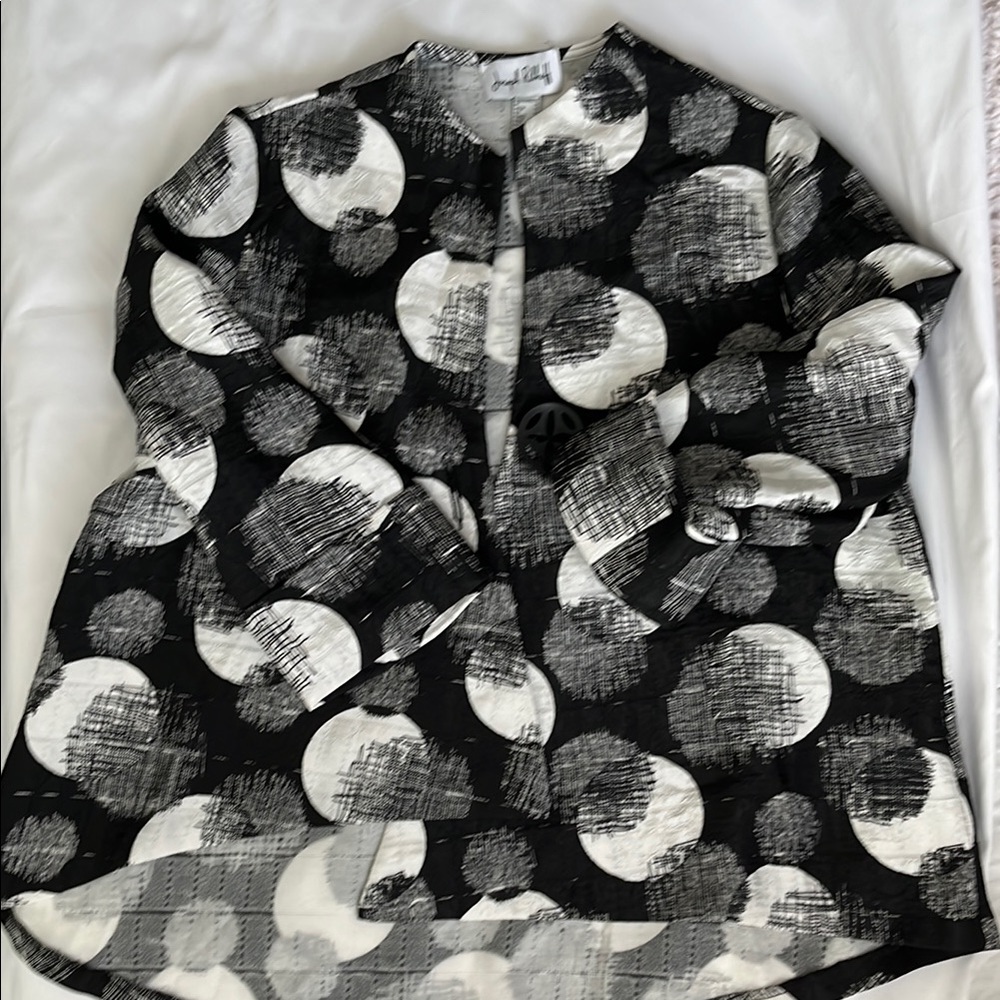Chic Black and White Joseph Ribkoff Women’s Patterned Jacket Size 12